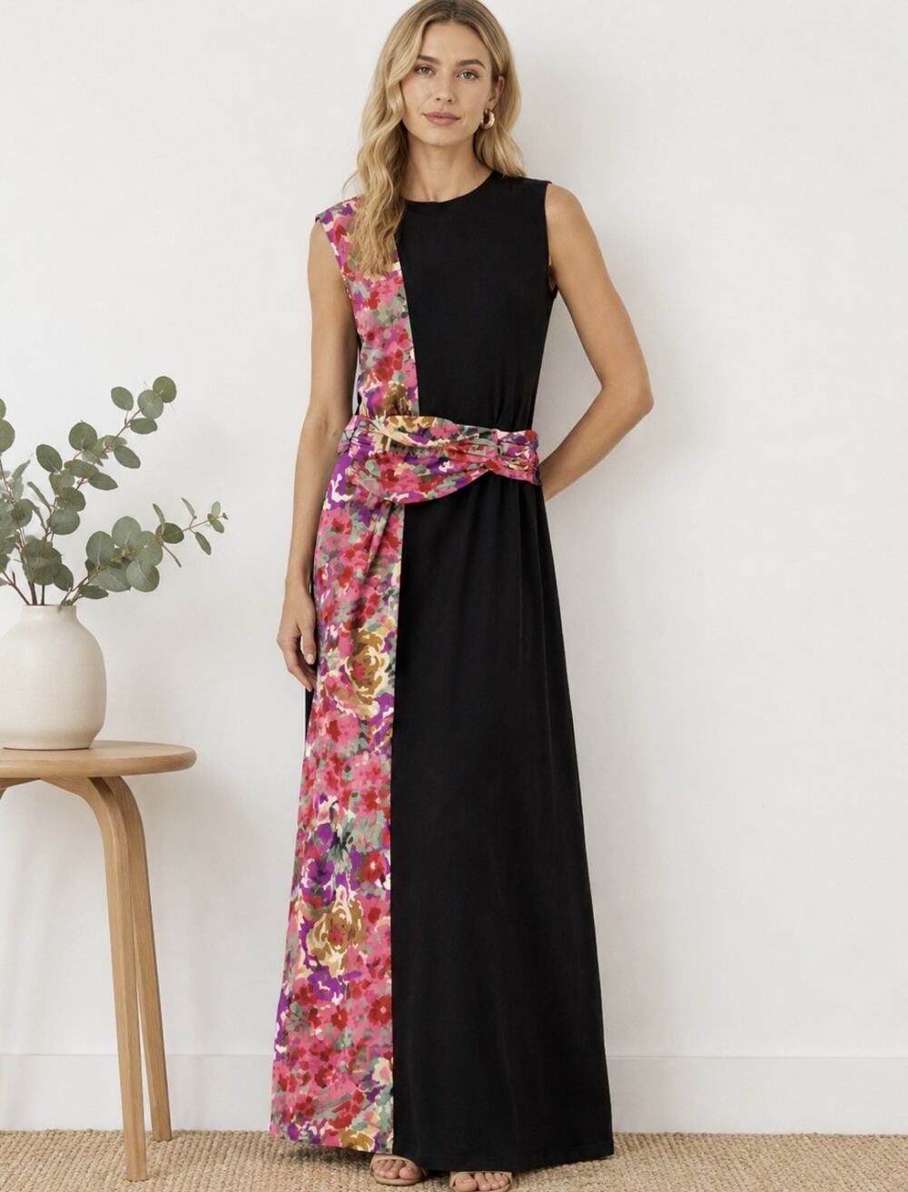 TUCKERNUCK Climbing Roses Stretch Jersey Cleo Dress Size NWT Small